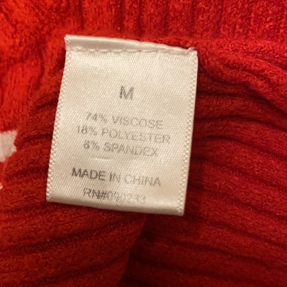 Ribbed Crop Top - Picture 9 of 10